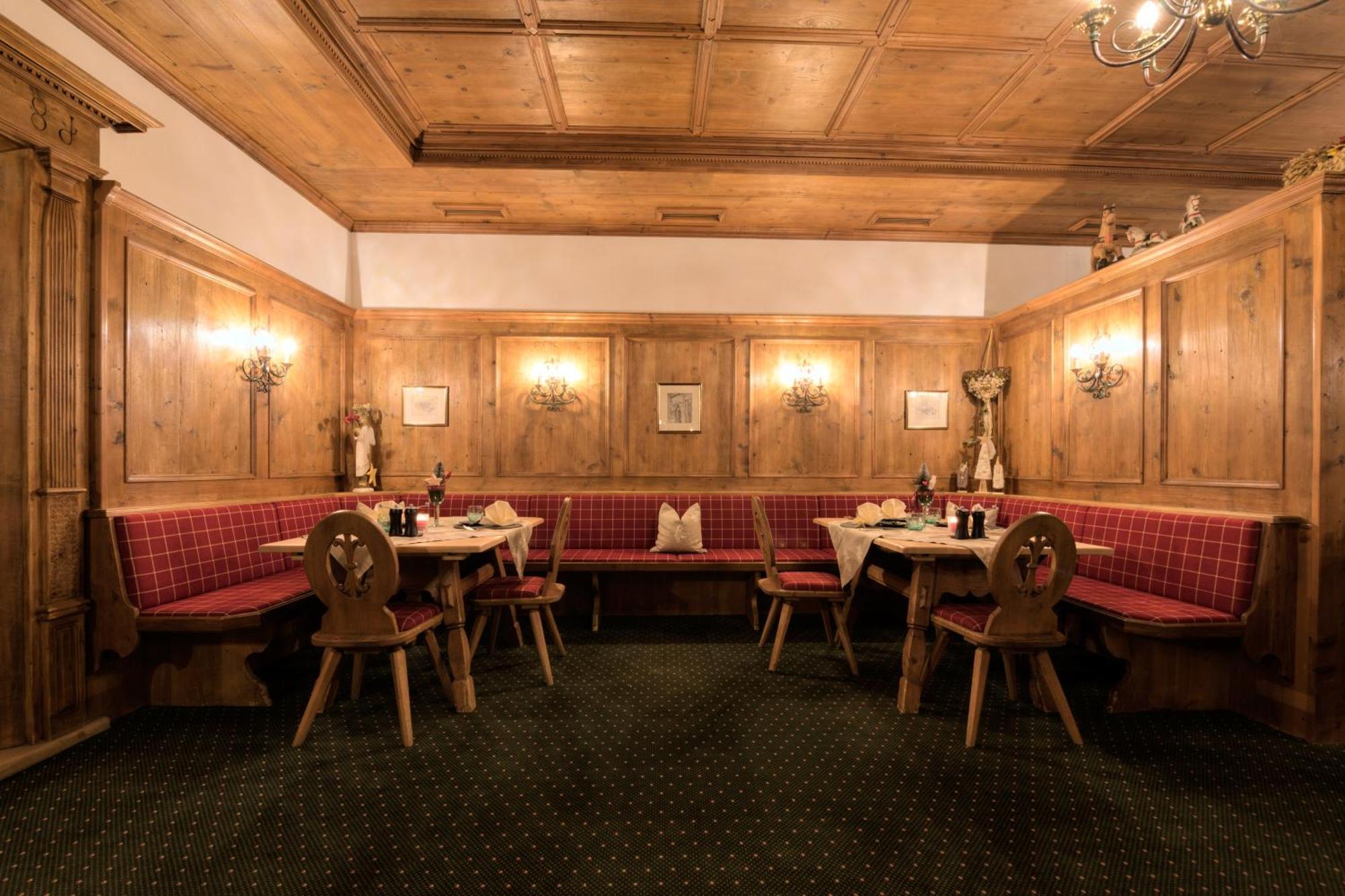 Hotel Post 4*